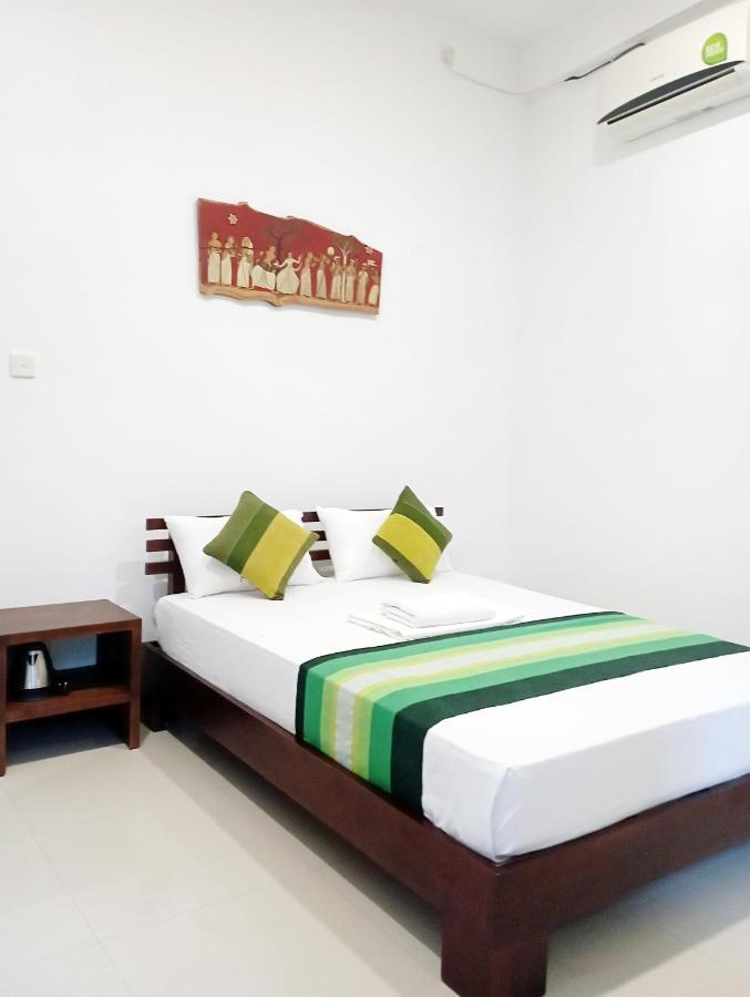 The Ritz Hikkaduwa Hotel Buitenkant foto