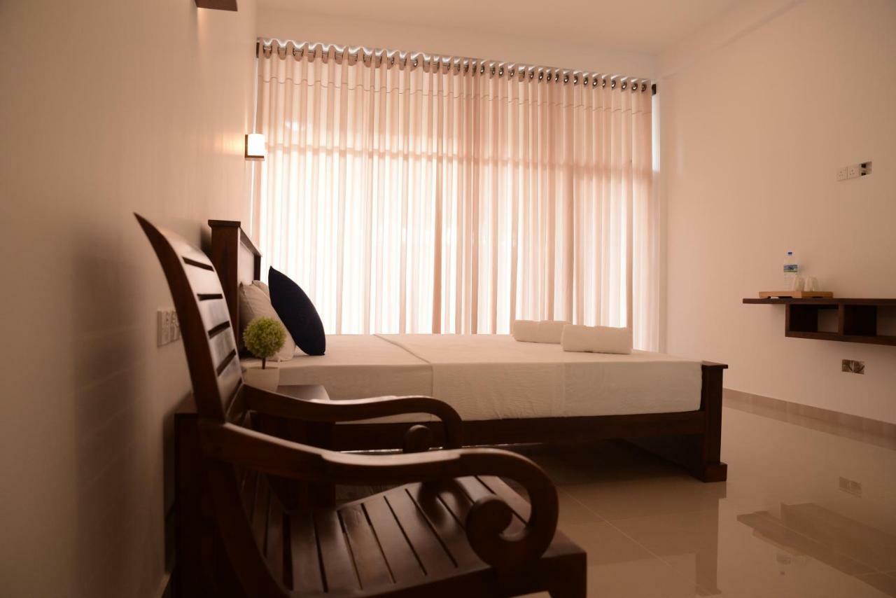The Ritz Hikkaduwa Hotel Buitenkant foto